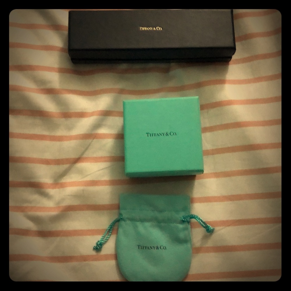 Tiffany & company bracelet box
